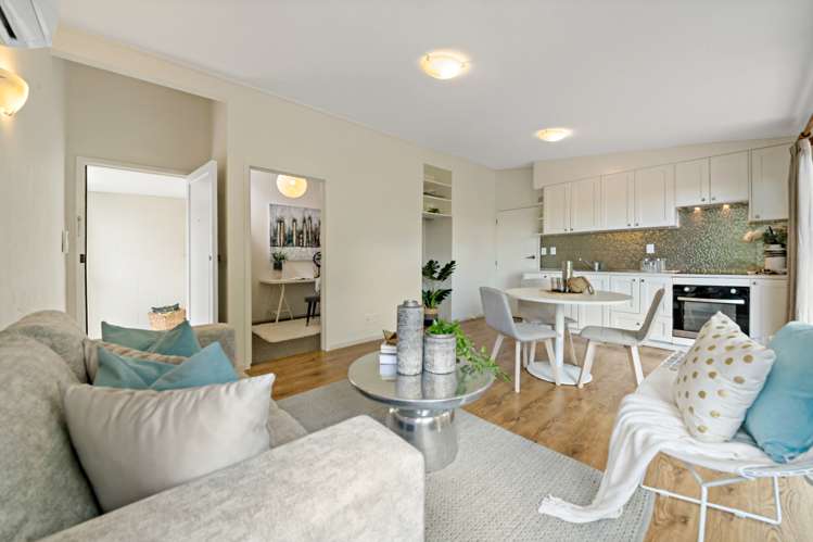 2/64 Exmouth Road Northcote_6