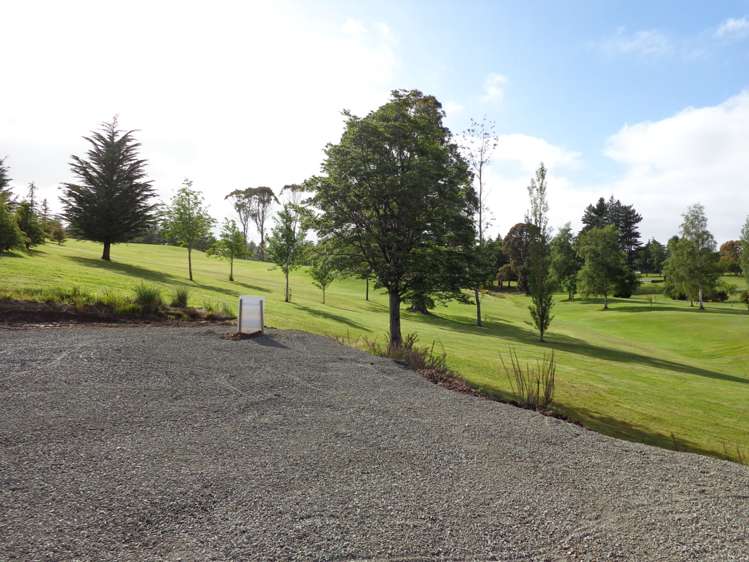 9 Golfers Drive Balclutha_7