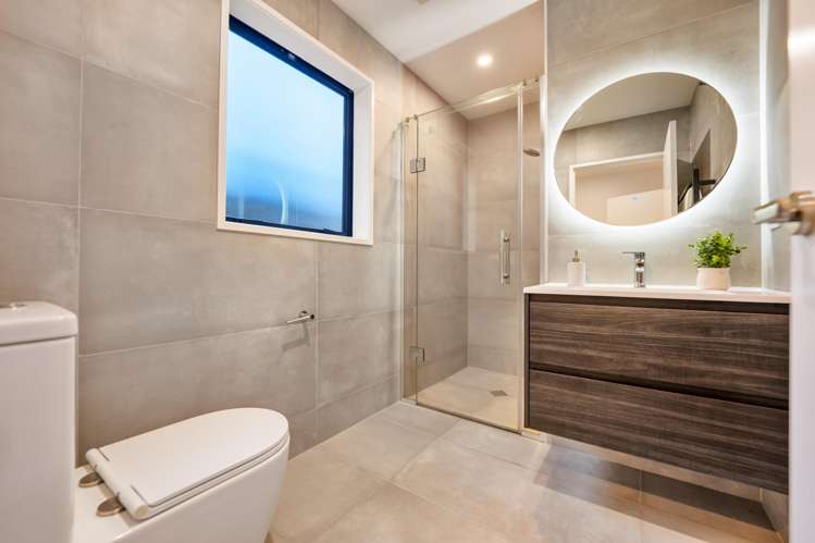 7 Kaimai Avenue Massey_17