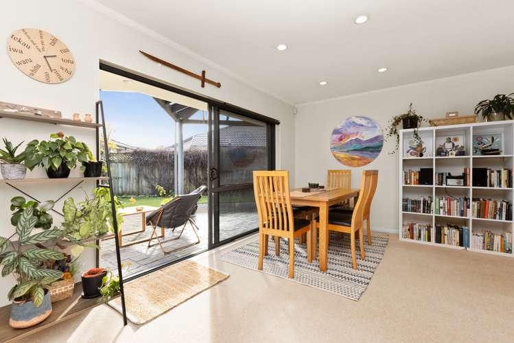 34 Kensington Drive Taradale_5