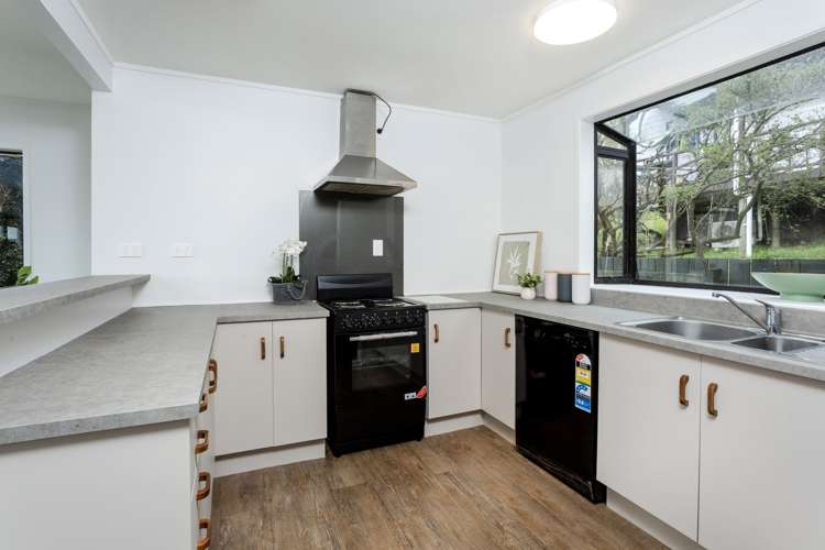 2/27 Tree View Avenue Glenfield_6