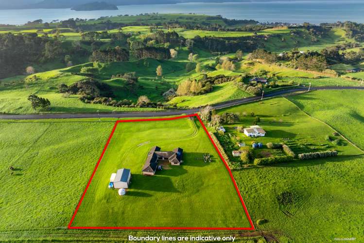 184 Grahams Beach Road Awhitu_21