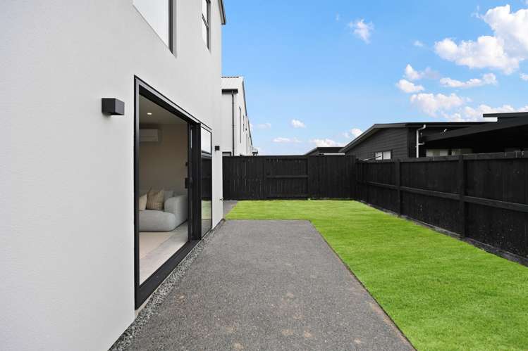 13 Ogilvie Avenue Chartwell_17