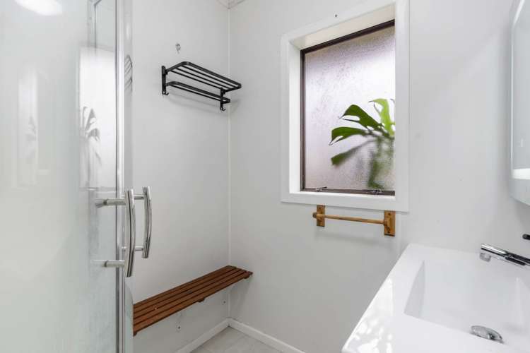 6 Serjeant Street Henderson_10