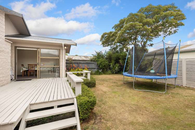 16 Dunstan Crescent 10180_10