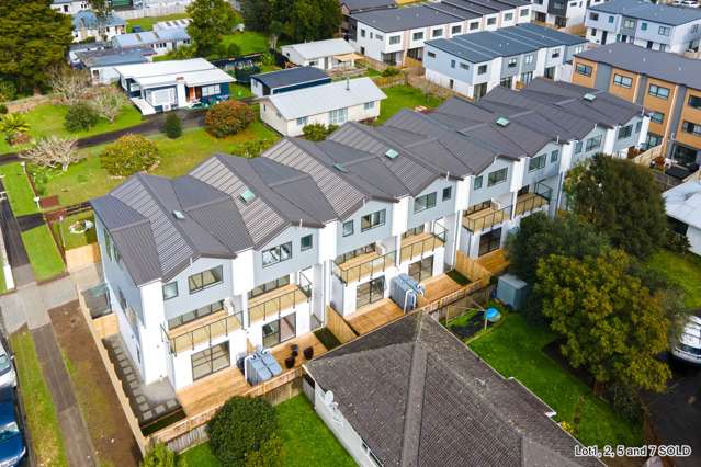 L 4,6,7,8/7 Ranui Station Road Ranui_4