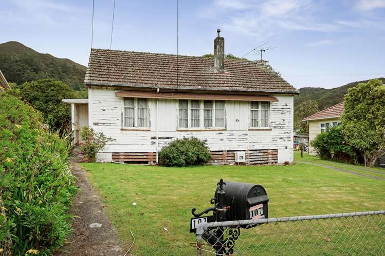 107 Wilkie Crescent Naenae_17