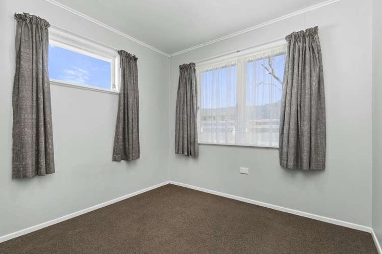 26 Momona Street Wainuiomata_11