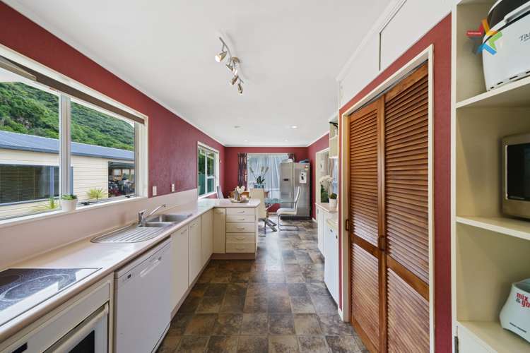 25 Larchmont Grove Totara Park_6