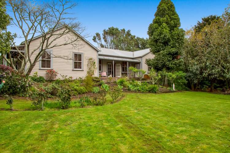 7 Richmond Road Waitara_19