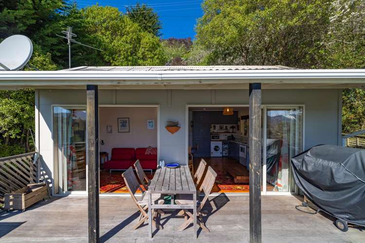 279 Marine Drive Charteris Bay_18