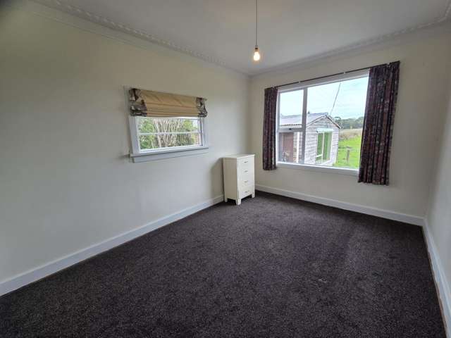 35 Factory Road Paretai_3