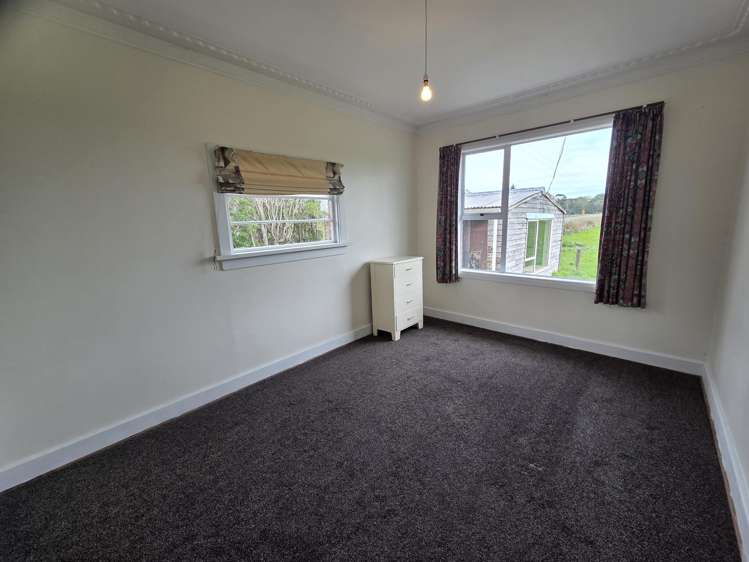 35 Factory Road Paretai_3