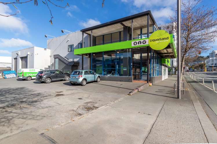 233 Victoria Street_11