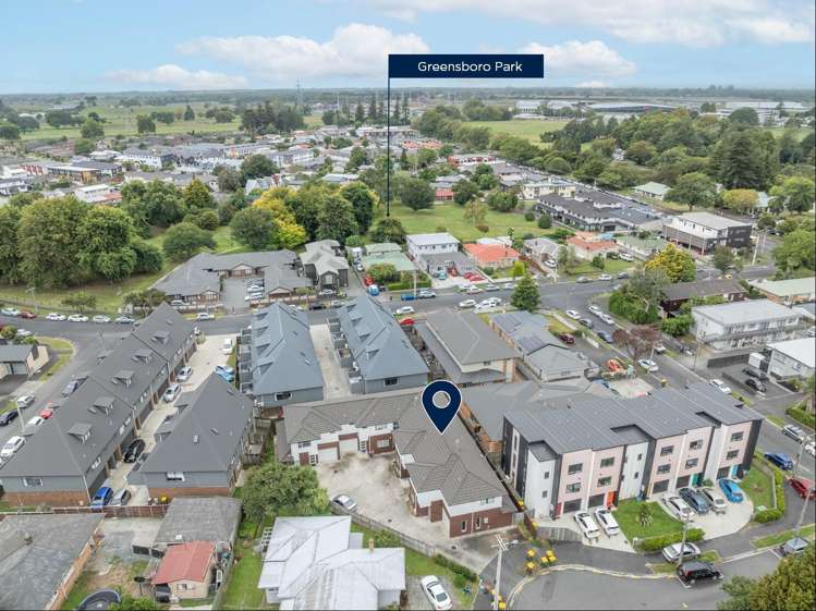 2/4 Littler Place Hamilton East_8
