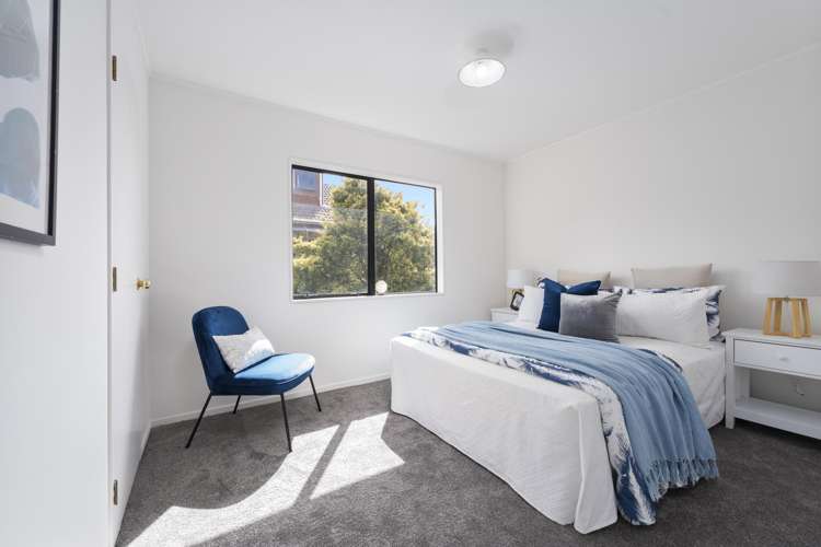 4229 Great North Road Glendene_11