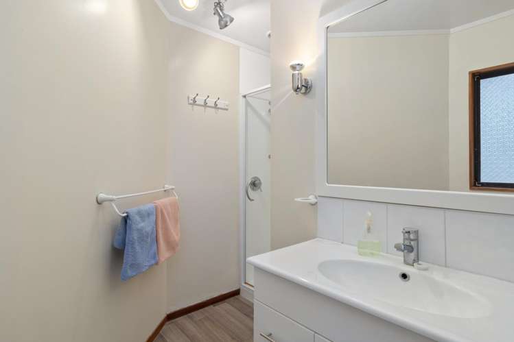 8 Martyn Wright Road Mauku_12