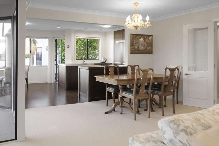 1/4 Hanene Street St Heliers_5