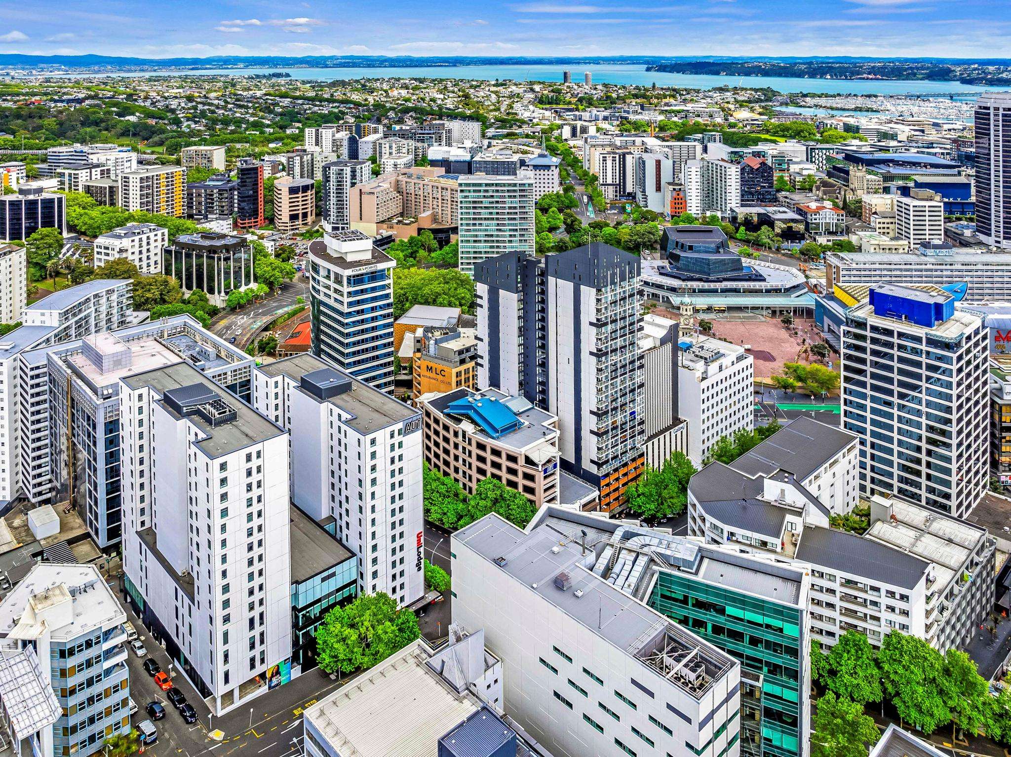Premium space draws interest in office market
