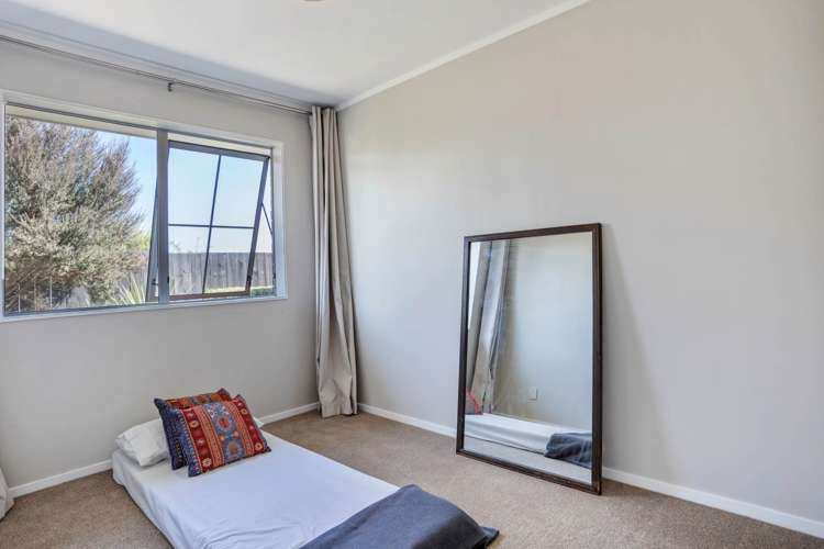 4/10 May Avenue Te Atatu South_12