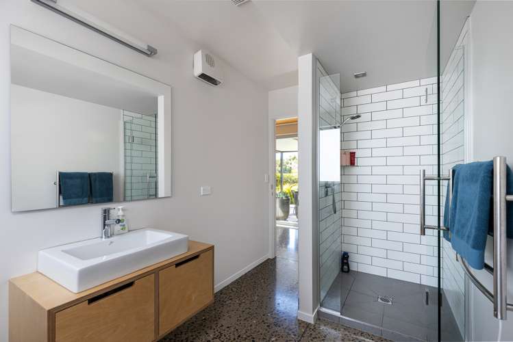 443 Old Coach Road Upper Moutere_13