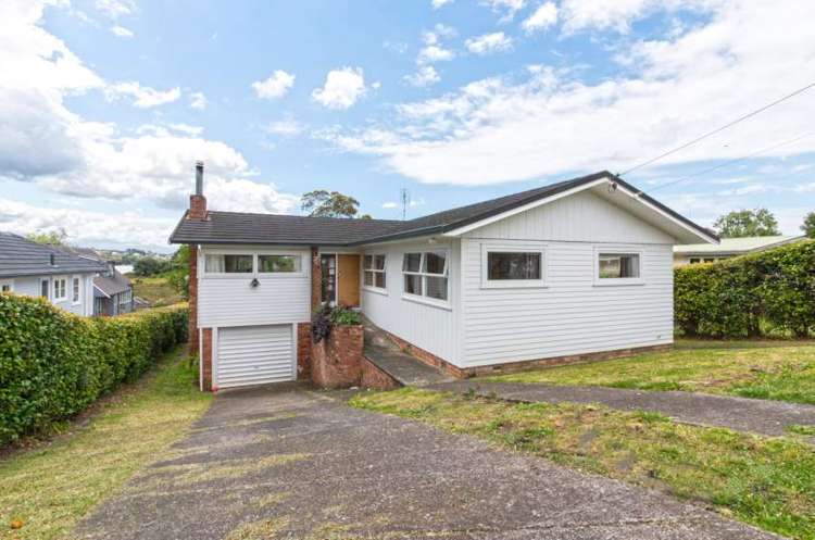 52 Renata Crescent Te Atatu Peninsula_1