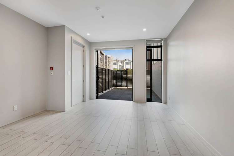 20/4 Stables Lane_2