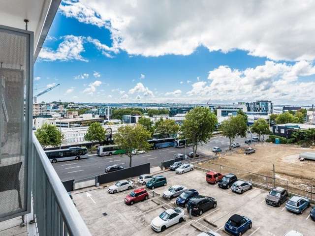 419/72 Nelson Street Auckland Central_4