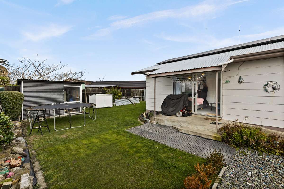 911 Collinge Road_0