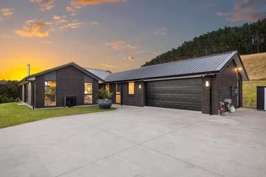 1056 Peak Road_3