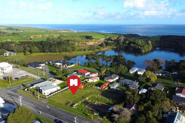 CONVENIENT 1/4 ACRE WITH SCOPE