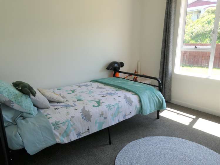 10 Fox Street Cobden_13