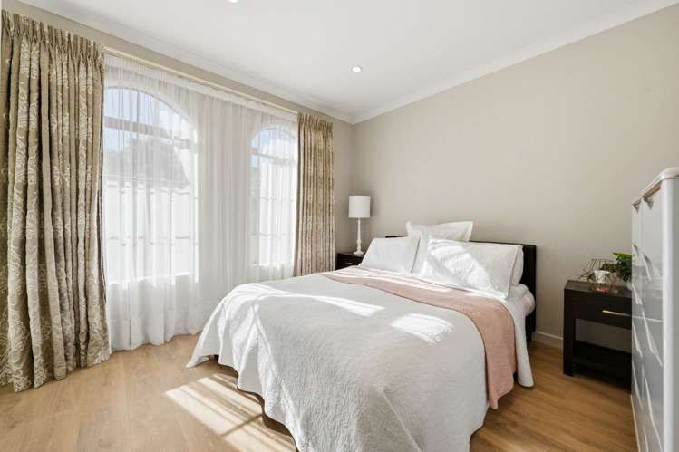 15B Regis Lane Flat Bush_33