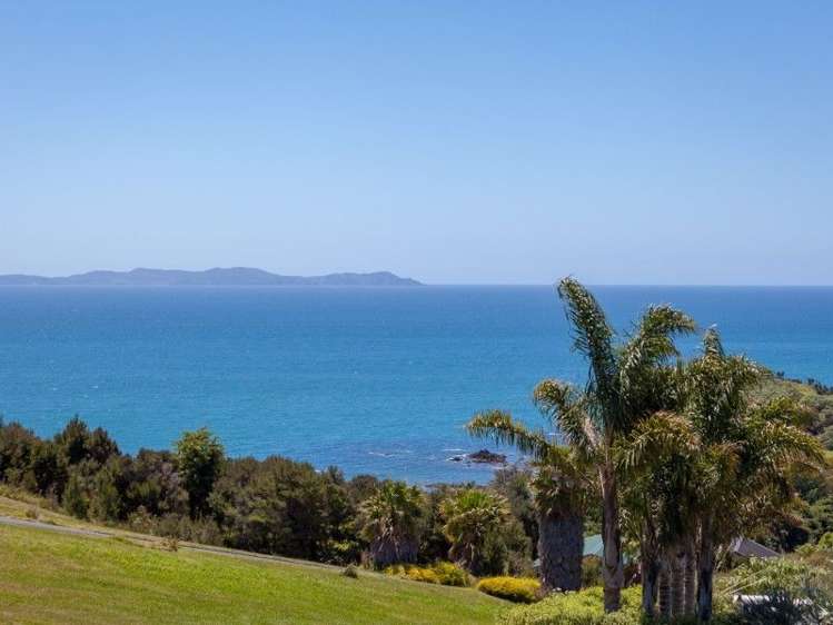 32 Eagles Way Cable Bay_17