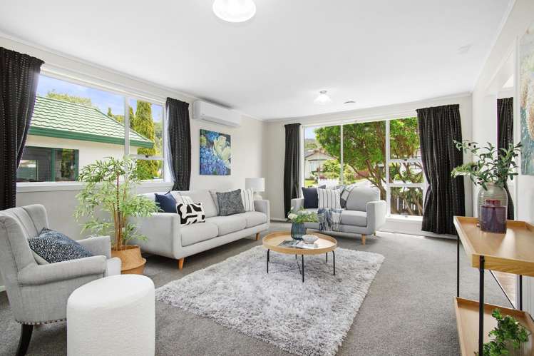 11 Karamea Grove Wainuiomata_11