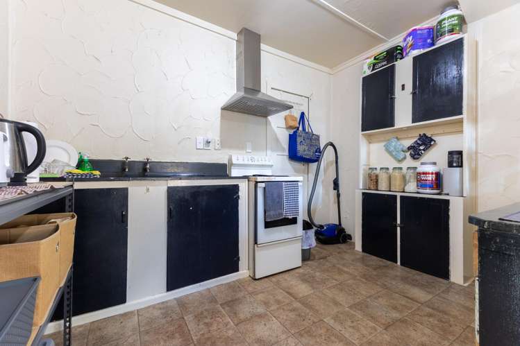 25 The Esplanade Raumati South_21