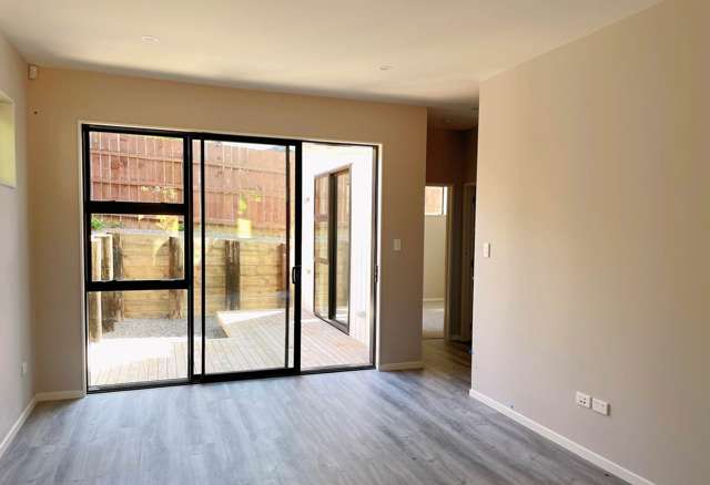 40B Nui Mana Place Te Atatu South_3