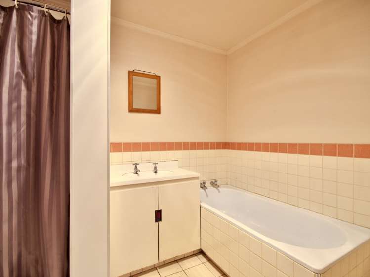 117 Hallenstein Street Queenstown_4