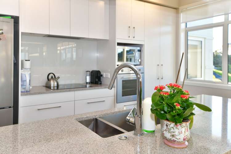 5 Ocean View Terrace Orewa_14