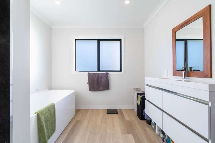 1370 Te Kawa Road Te Kawa_22