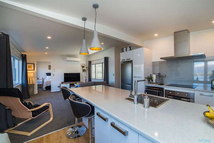 127 Frankton Road Queenstown_12