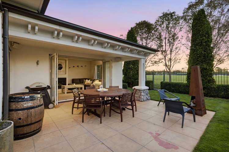 24 Providence Place Redwood_19