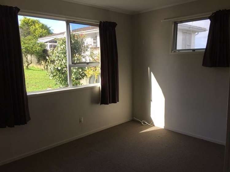 42 Fitzherbert Avenue West Harbour_9