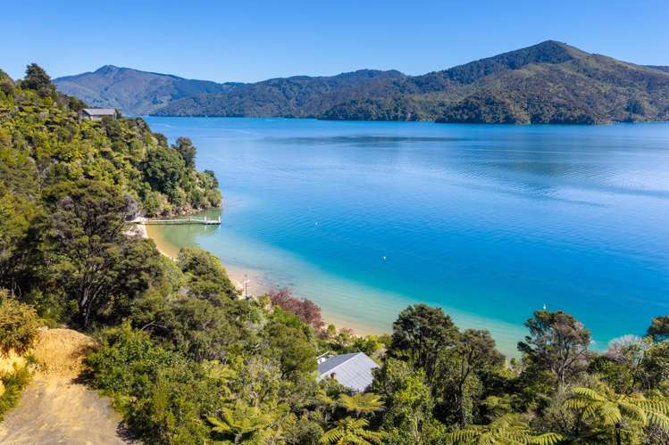2787 Queen Charlotte Drive Queen Charlotte Sound_28