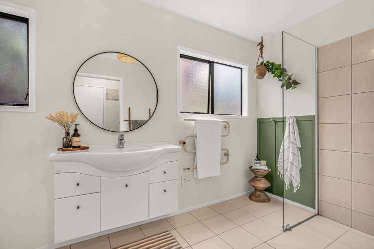 6 Rautawhiri Road Helensville_26