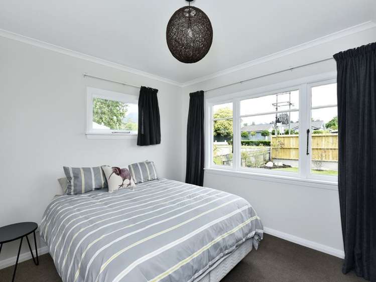 7 Maitland Avenue Stoke_10