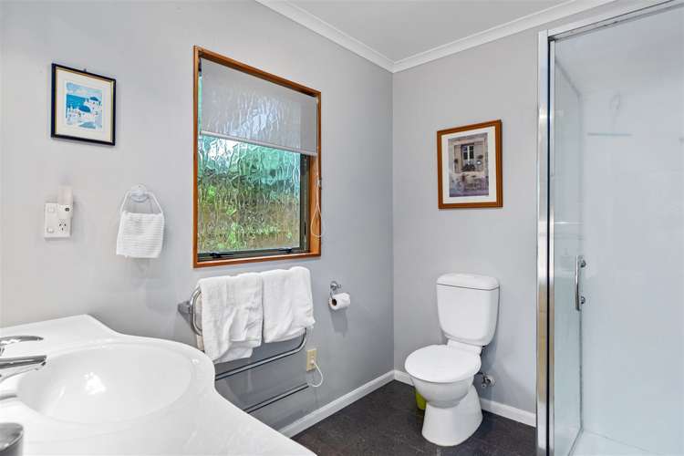 25 Barbados Key Papamoa_17