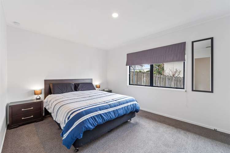 44 Penton Road Stanmore Bay_13
