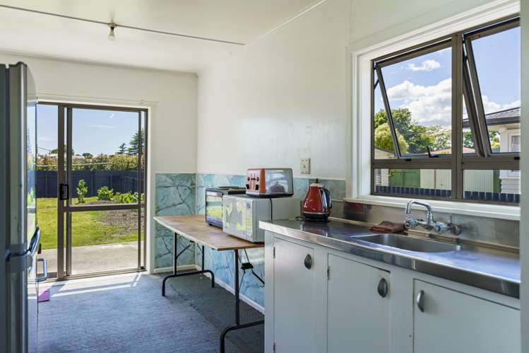 522 Lowe Street Camberley_13