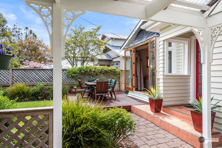 10 Kauri Street Miramar_19